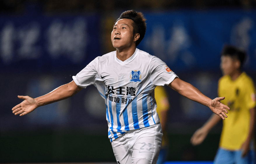 【华体会体育hth官方网站】
最新中超转会汇总:前国安主帅拒绝天价条约 大连人两名老臣离队(图3) 【华体会体育hth官方网站】
最新中超转会汇总:前国安主帅拒绝天价条约 大连人两名老臣离队(图3)