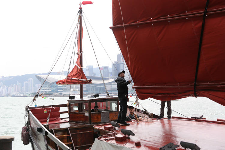 日照港2018年全年实现木材作业量438万方“hth官网入口”(图1) 华体会体育hth官方网站